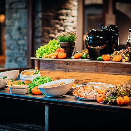 Hotel Club Le Cret Morzine Exterior photo