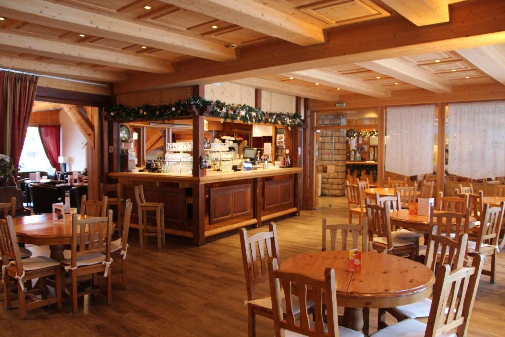 Hotel Club Le Cret Morzine Exterior photo