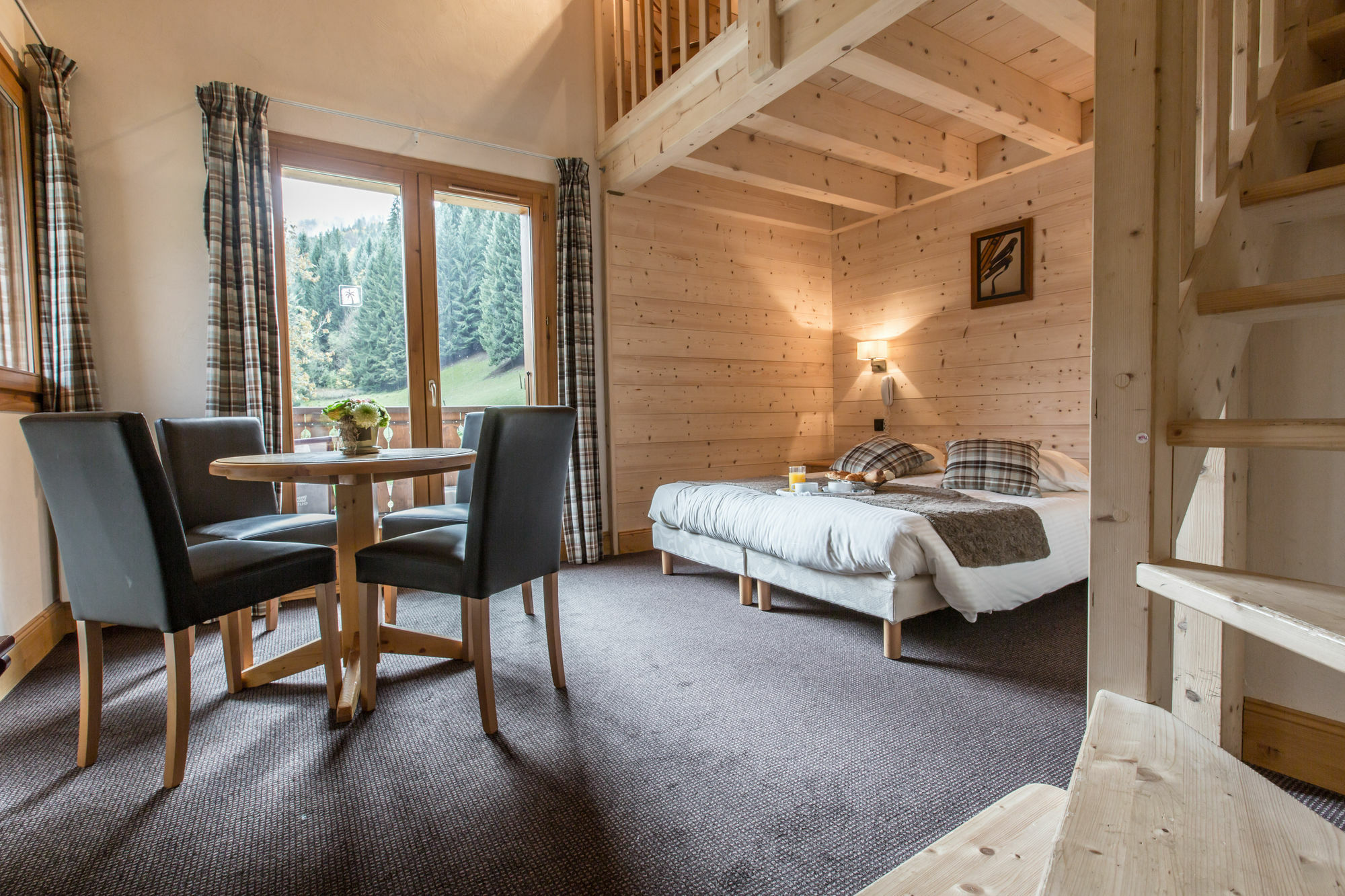 Hotel Club Le Cret Morzine Exterior photo